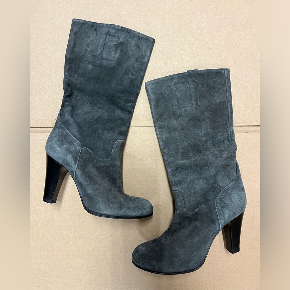 Poem Sz 37 Grey Round Toe Suede Boots, Made In Italy, Mid Calf Length